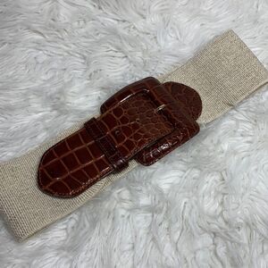 LIZ Claiborne wide stretchy belt with embossed leather detail